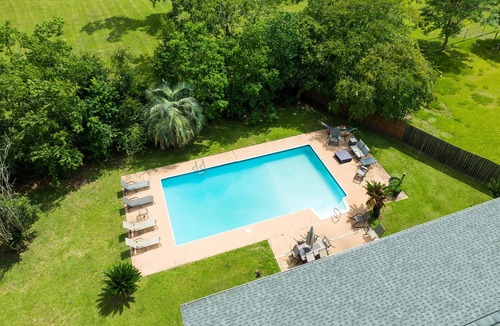 Northwest Pensacola House | Hidden Pensacola Gem! Quiet & Cozy Family Friendly Pool Home!