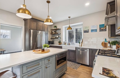 Waterbury Center House | Hill House: Hilltop Retreat | 8 Min to Stowe | Hot Tub & Views