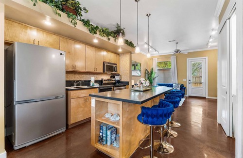 Old East Hill Condo | Hip & vibrant townhome near downtown with private patio, grill, AC, and WiFi