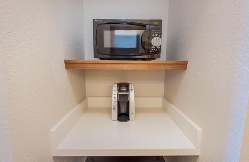 Orange Beach Resort | Holiday Inn Express Orange Beach - On The Beach by IHG