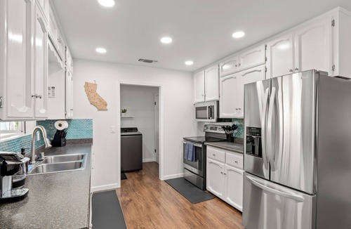 Yosemite Forks House | Hot Tub - Game Room - Fire Pit - 20 min 2 Yosemite EV Charger Level 2
