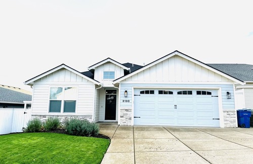 West Salem House | House in West Salem