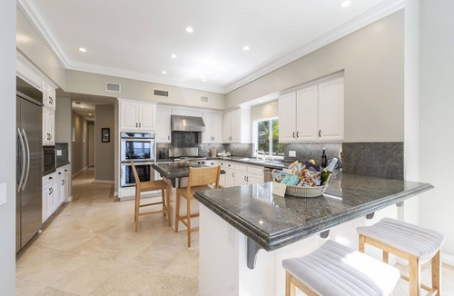 Huntington Beach House | Huntington Beach Oceanview Oasis Beach Front & Pier View 6 Bedroom 4.5 Baths