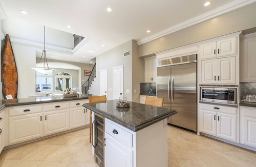 Huntington Beach House | Huntington Beach Oceanview Oasis Beach Front & Pier View 6 Bedroom 4.5 Baths