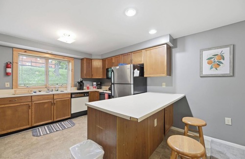 North Creek House | Indoor Pool + Jetted Tub + Game Room + 2 Townhomes | The Summit at Gore Mountain