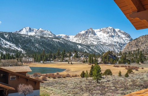 June Lake Condo | Interlaken #17 3 BEDROOM, 3 BATH, NEWLY REMODELED END UNIT, NOW WITH A EV CHARGING STATION!