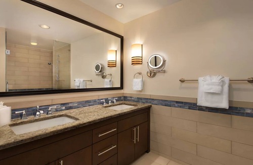 Marco Island Resort | Island View - 3 Bedroom - Marriott's Crystal Shores - Full Resort Access
