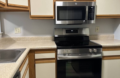 Shillington Apartment | KC guesthouse in West Lawn