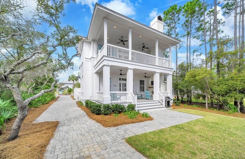 Sunnyside House | Kindness Matters: A Carillon Beach Favorite Located On Stunning Lake Carillon
