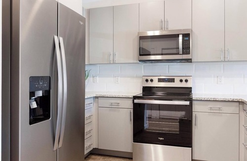 Northgate Apartment | Landing | Amazing 1BD, Gym, Pool