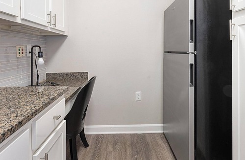 Town Center Apartment | Landing | Spectacular 1BD, Gym, Courtyard