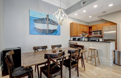 Baytowne Wharf House | Lavish Le Jardin Townhome in Baytowne Wharf- Pet Friendly!
