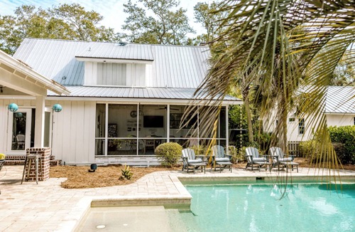 Grayton Beach House | Lazy Magnolia at Grayton 3b/3b private POOL! Outdoor cooking space!