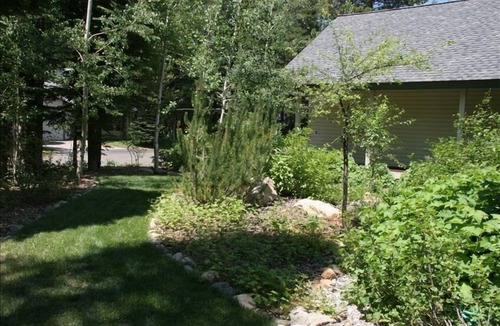 North Upper Truckee House | Light filled Mountain Retreat. Permit# 074522