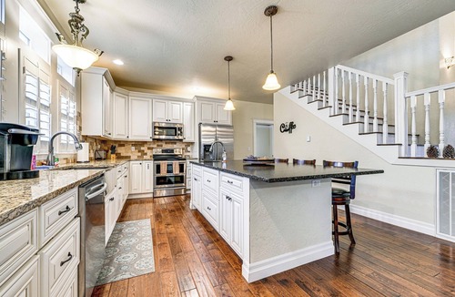 Grants Pass House | Limpy Creek Access! Family Retreat in Grants Pass