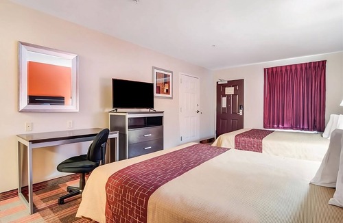 Mableton Hotel | Look No Further! 2 Comfortable Units, Free Parking, Near Trolley Line Park