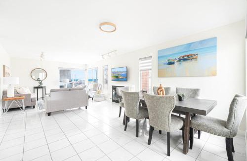 Santa Ana Heights House | Luxury 4Br W Ac, Rooftop Deck, And Stunning Ocean Views By Beachview Rentals