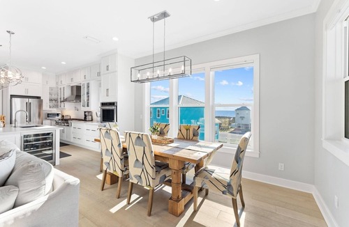 Seagrass House | Luxury Escape, Pool, Hot Tub & Firepit