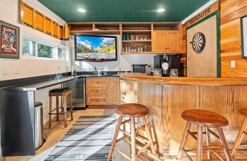 Coulterville House | Luxury Home near Yosemite at Quail Crossing