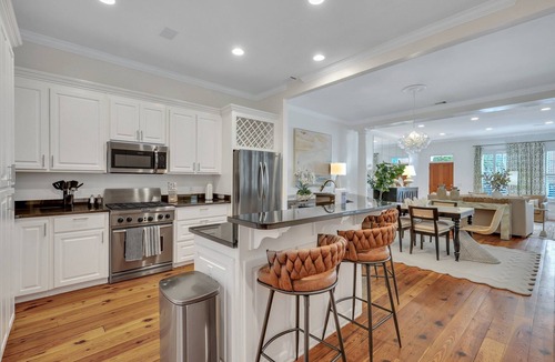 Historic District - North House | Luxury Living w/Private Pool + Parking Steps to River by Lucky Savannah