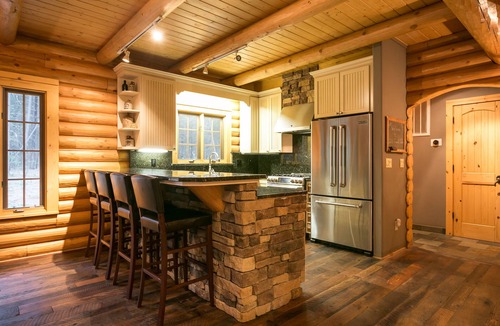 Volcano Cabin | Luxury Log Cabin in the Gold Country w/EV Charger