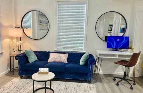 Fort Walton Beach House | Luxury Modern & Cute- Minutes to The White-Sand Beaches