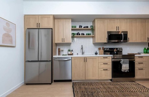 San Bernardino County Apartment | Luxury Montclair Studio｜Pool & Spa｜Secure & Stylish