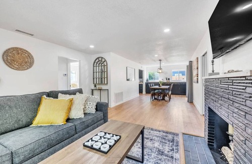 Roseville House | Main Street Retreat + Studio