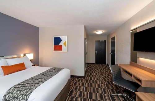 Carlisle Hotel | Microtel Inn & Suites by Wyndham Carlisle