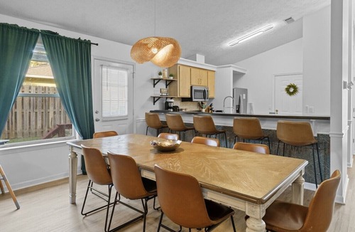 Sunnyside House | Minutes to PCB Beaches Hot Tub Paradise