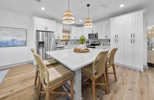 Riviera Beach House | Modern Beach Luxury! 2 King beds. Fenced backyard & Pet Friendly