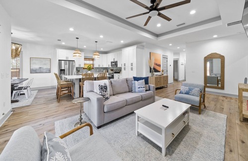 Riviera Beach House | Modern Beach Luxury! 2 King beds. Fenced backyard & Pet Friendly