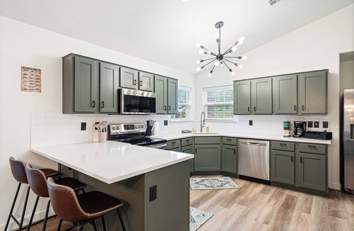 Rogers House | Modern-Rustic brand new Lake front home with hot tub + kayaks!