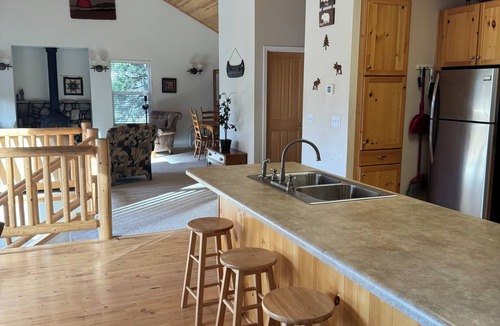 Long Barn Cabin | Modern-Rustic Cabin in Cold Springs . A Perfect Getaway