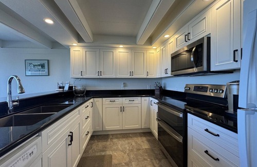 Castroville House | Monterey Dunes 144 - Moss Landing Townhome - A Mile of Beachfront!