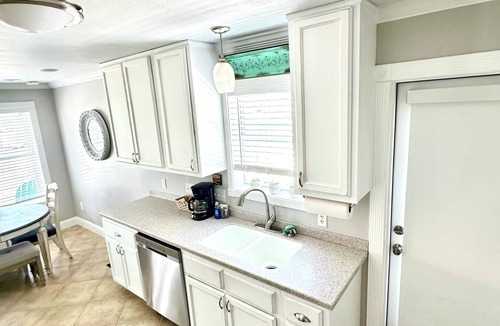 Navarre Beach House | Most Private Oasis on the Island-Backyard Resort Vibe -Minutes walk to the Beach