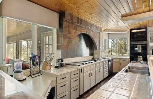Running Springs House | Mountain Fun Lodge: Big Spaces, Big Views, Endless Games, Family Memories