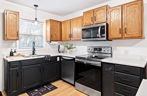 Beech Mountain House | Mtn Oasis! Hot tub- Arcades- Dogs-5 min to Resort!