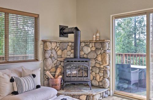 Arnold House | Near Hiking + Wineries: Arnold Cabin w/Deck!