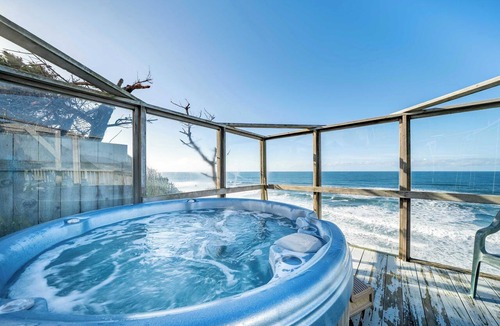 Nelscott House | Nelscott Anchor House, Hot Tub, Steps to Beach