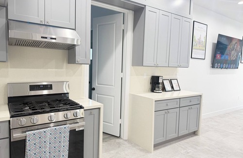 Midway City House | New Build near Beach & Disneyland; Relaxing