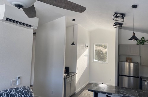Mount Shasta Apartment | New hot tub in apartment close to everything outdoors