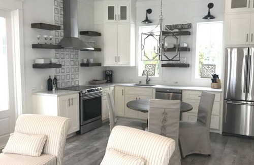 Sunnyside House | New Luxury Guesthouse w/Pool | Steps to beach|2 Bedroom