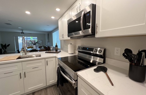 Orlando House | NEW! Spacious designer 2-Bed/2.5-Bath townhome near Downtown Orlando