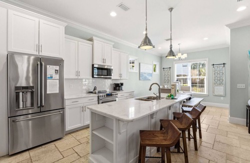 Villa Lago House | NEW! Upscale 4BR/BA Villa Lago! 2 Golf Carts, Sandestin Resort, & 3 Pools!