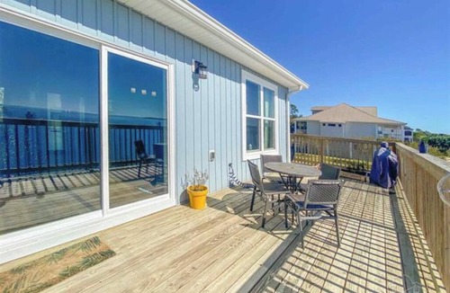 Florida Panhandle House | Newly built house located on the bay