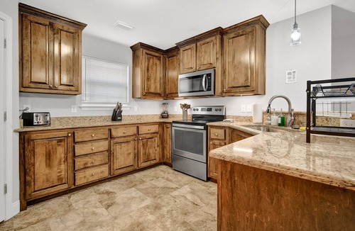 Navarre House | Nice clean 4-Bedroom home 10 mins from the beach