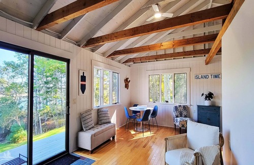 Isle of Springs Cottage | Night Heron: Cozy 2-bedroom house in Westport, ME, perfect for a relaxing getaway.