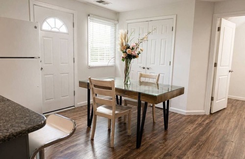 North Brunswick Apartment | North Brunswick 2BR | Easy Access to NYC & Rutgers
