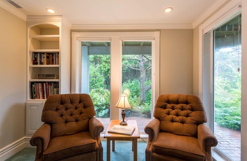 Gleneden Beach House | Ocean Front on Sandy Beach in Gleneden Beach! Ocean View Hot Tub! Dog Friendly!